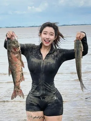 Hitomi Songyuxin OnlyFans Leaked Free Thumbnail Picture - #6K0y9tPfX3
