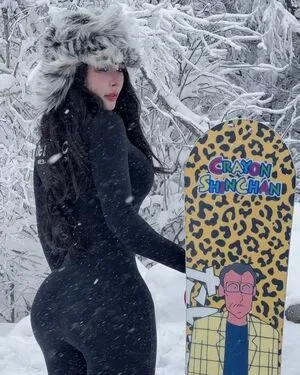 Hitomi Songyuxin OnlyFans Leaked Free Thumbnail Picture - #76FxmyKrra
