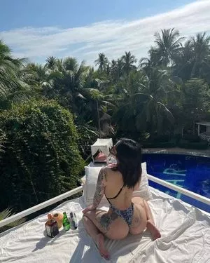 Hitomi Songyuxin OnlyFans Leaked Free Thumbnail Picture - #8Q4LugA2VQ