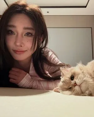 Hitomi Songyuxin OnlyFans Leaked Free Thumbnail Picture - #BxPlJv4AFr