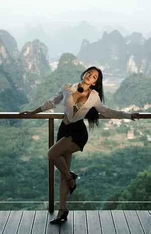 Hitomi Songyuxin OnlyFans Leaked Free Thumbnail Picture - #IXfEt7duOi