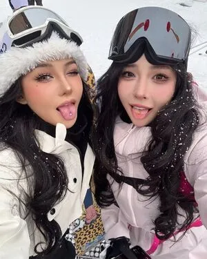 Hitomi Songyuxin OnlyFans Leaked Free Thumbnail Picture - #Q0hDZ8hvvu