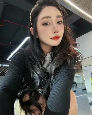 Hitomi Songyuxin OnlyFans Leaked Free Thumbnail Picture - #Q5UgCw0QSr