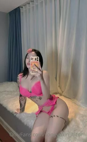 Hitomi Songyuxin OnlyFans Leaked Free Thumbnail Picture - #TxRIjf2M8E