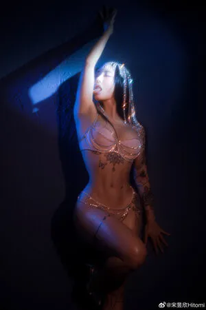 Hitomi Songyuxin OnlyFans Leaked Free Thumbnail Picture - #U62gxz8LOn