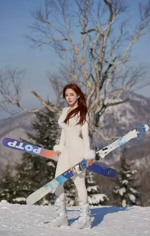 Hitomi Songyuxin OnlyFans Leaked Free Thumbnail Picture - #cJsRxgquSC