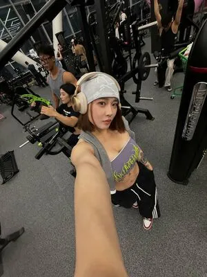 Hitomi Songyuxin OnlyFans Leaked Free Thumbnail Picture - #cZSAjFYw7W