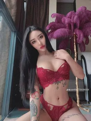 Hitomi Songyuxin OnlyFans Leaked Free Thumbnail Picture - #drNJ4dbsml