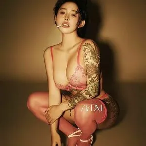 Hitomi Songyuxin OnlyFans Leaked Free Thumbnail Picture - #gcHmotch1N