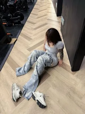 Hitomi Songyuxin OnlyFans Leaked Free Thumbnail Picture - #iKAvthZ1kz