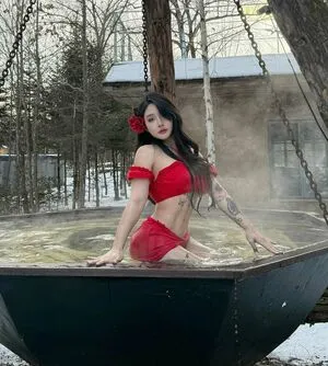 Hitomi Songyuxin OnlyFans Leaked Free Thumbnail Picture - #kjU3XA0ZKl