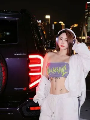 Hitomi Songyuxin OnlyFans Leaked Free Thumbnail Picture - #knUvyWI5uM