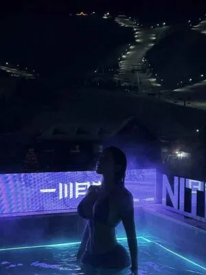 Hitomi Songyuxin OnlyFans Leaked Free Thumbnail Picture - #mDbIuSIxF3