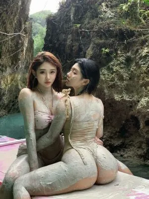 Hitomi Songyuxin OnlyFans Leaked Free Thumbnail Picture - #nxAdUfWwz3