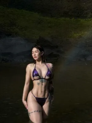 Hitomi Songyuxin OnlyFans Leaked Free Thumbnail Picture - #uvpK1K0i46