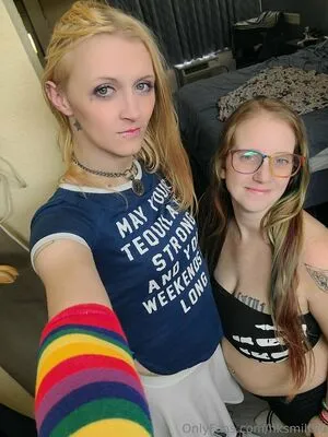 Hksmilf90 OnlyFans Leaked Free Thumbnail Picture - #r4474mGDc2