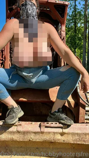 Hobbyhootersfree OnlyFans Leaked Free Thumbnail Picture - #8rm5FyQxTI