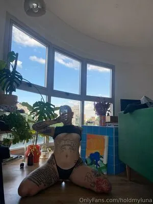 Holdmyluna OnlyFans Leaked Free Thumbnail Picture - #5KbJ79iO4Y