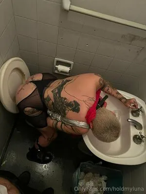 Holdmyluna OnlyFans Leaked Free Thumbnail Picture - #jWrjZU94Qe