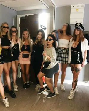 Hollie Rutter OnlyFans Leaked Free Thumbnail Picture - #AdrxbAN4gi