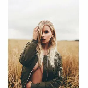 Hollie Sparrow OnlyFans Leaked Free Thumbnail Picture - #lB6Iti29Oq