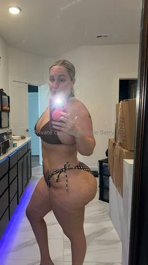 Hollieberryyyyyyy OnlyFans Leaked Free Thumbnail Picture - #adVjTYN3re