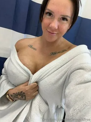 Holliemackfree OnlyFans Leaked Free Thumbnail Picture - #HOhUiw9OPT