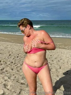 Holliess OnlyFans Leaked Free Thumbnail Picture - #7EY6th7b59