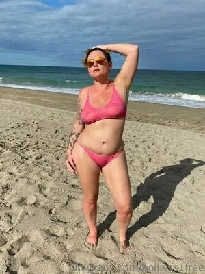 Holliess1free OnlyFans Leaked Free Thumbnail Picture - #2xpRdzm4F2