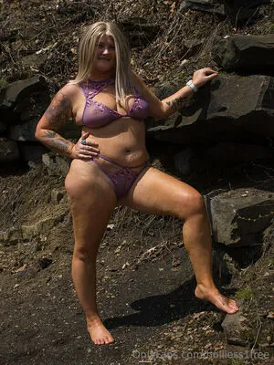 Holliess1free OnlyFans Leaked Free Thumbnail Picture - #4mRqdARsOt