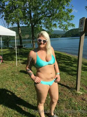 Holliess1free OnlyFans Leaked Free Thumbnail Picture - #Al8Sy0g3X0