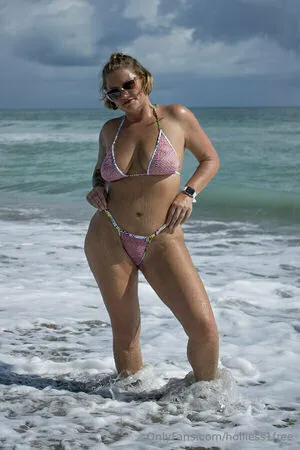 Holliess1free OnlyFans Leaked Free Thumbnail Picture - #CAORbocaF9