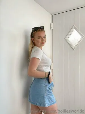Holliesworldd OnlyFans Leaked Free Thumbnail Picture - #65XCh4EzyE