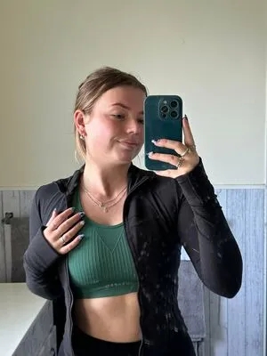 Holliesworldd OnlyFans Leaked Free Thumbnail Picture - #6GNnkZUL2w