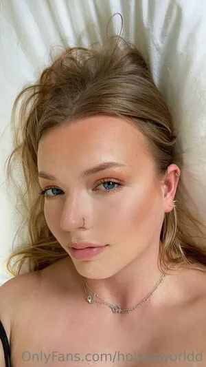 Holliesworldd OnlyFans Leaked Free Thumbnail Picture - #FlQaybA28f