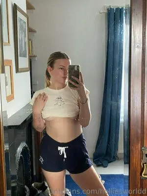 Holliesworldd OnlyFans Leaked Free Thumbnail Picture - #GT3ovSE2Bu