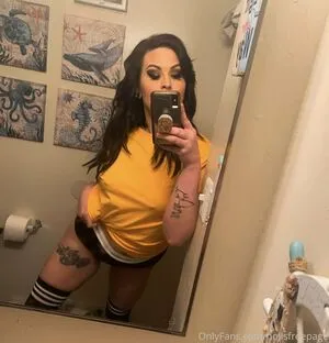 Hollsfreepage OnlyFans Leaked Free Thumbnail Picture - #Is859vD1X7