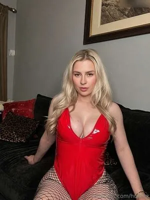 Hollssx OnlyFans Leaked Free Thumbnail Picture - #la6kVQvGZu