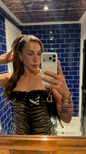 Holly Aitchison OnlyFans Leaked Free Thumbnail Picture - #LIKGiIC06v
