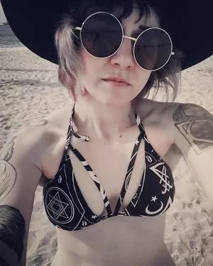 Holly Conrad OnlyFans Leaked Free Thumbnail Picture - #DVnFUULbc1