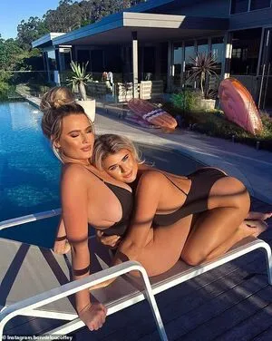 Holly Daze Coffey OnlyFans Leaked Free Thumbnail Picture - #DMGQzeoUdD