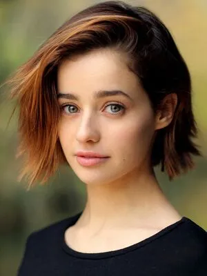 Holly Earl OnlyFans Leaked Free Thumbnail Picture - #YRWRvFuow3