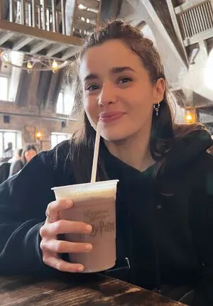 Holly Earl OnlyFans Leaked Free Thumbnail Picture - #b489q1ddyc