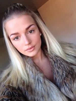 Holly Eriksson OnlyFans Leaked Free Thumbnail Picture - #XEEvCVV729