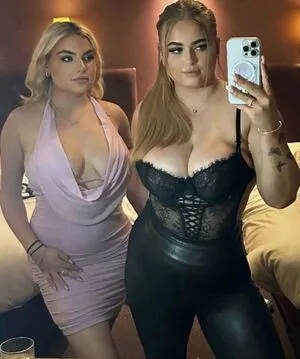 Holly Evans OnlyFans Leaked Free Thumbnail Picture - #YNXzSqkzYA