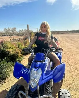 Holly Evans OnlyFans Leaked Free Thumbnail Picture - #ik9x1RGDzg