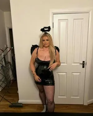 Holly Evans OnlyFans Leaked Free Thumbnail Picture - #zvZqvMuEot