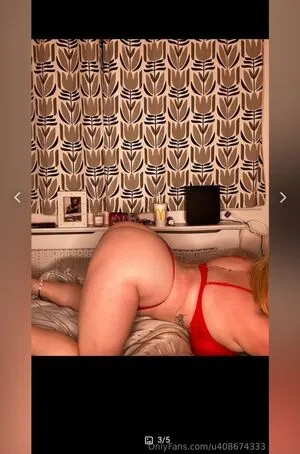 Holly Evans18 OnlyFans Leaked Free Thumbnail Picture - #P5DGp5cVgO