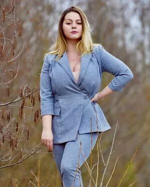 Holly Garner OnlyFans Leaked Free Thumbnail Picture - #txfTAyroyi