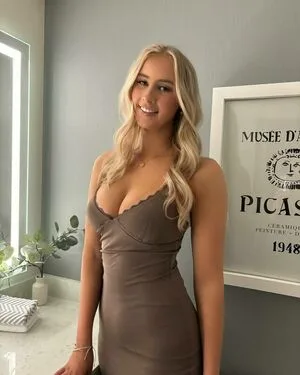 Holly Griffith OnlyFans Leaked Free Thumbnail Picture - #upuiohc10n